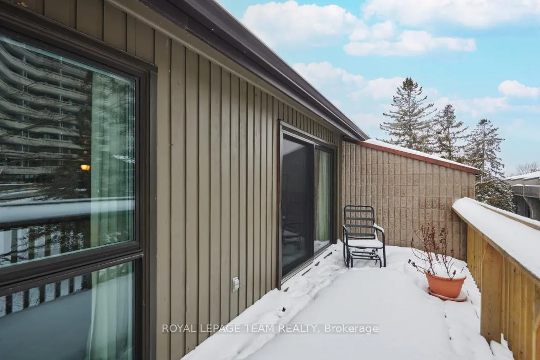 Photo 10 of 1137 Ambleside Drive, Ottawa, Woodroffe — HOMEH