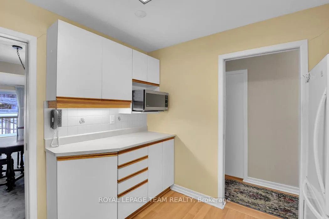 Photo 15 of 1137 Ambleside Drive, Ottawa, Woodroffe — HOMEH