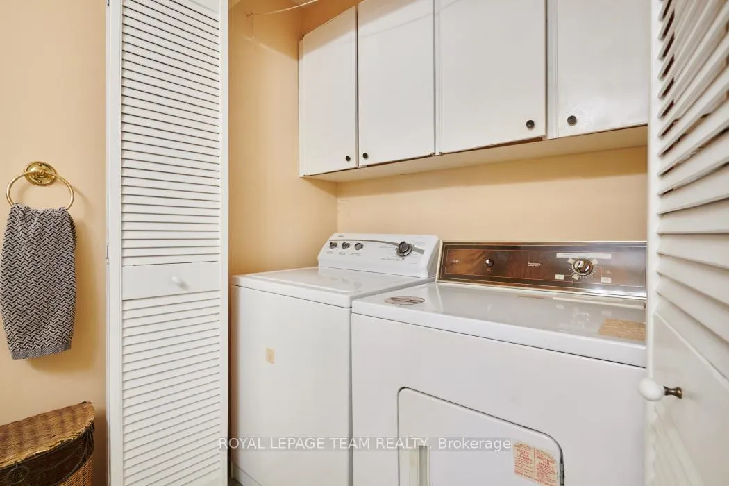 Photo 19 of 1137 Ambleside Drive, Ottawa, Woodroffe — HOMEH