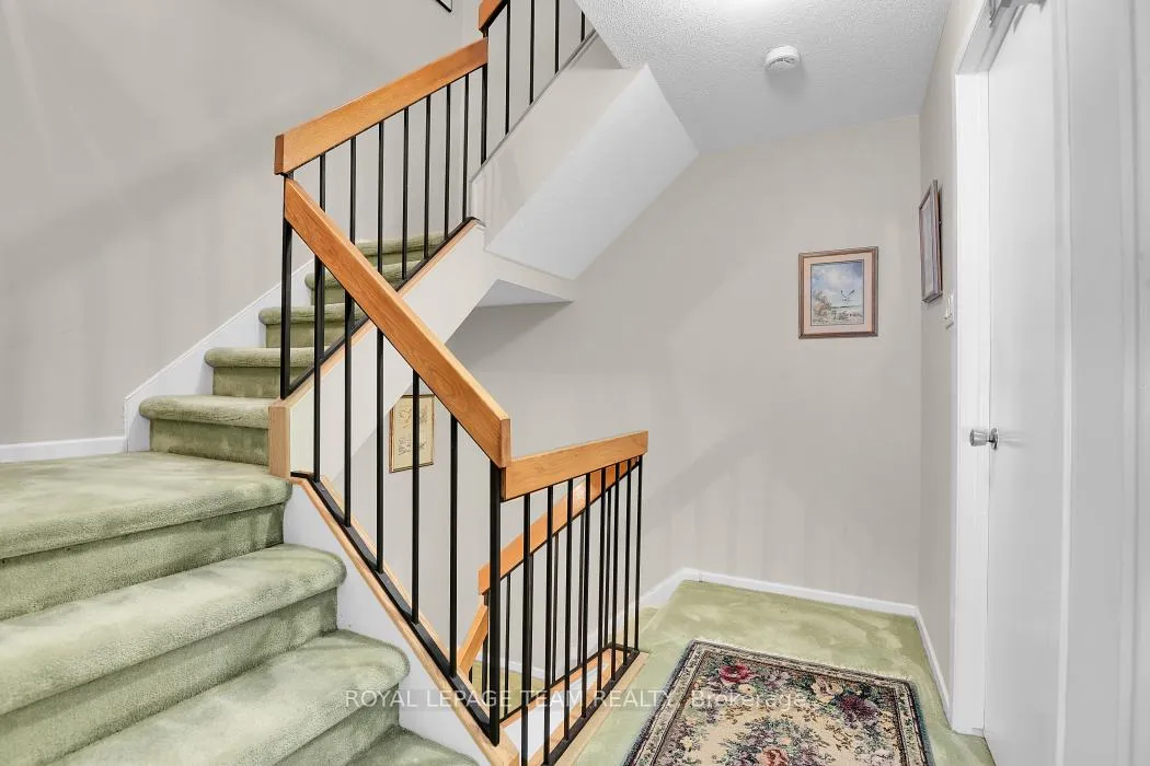 Photo 20 of 1137 Ambleside Drive, Ottawa, Woodroffe — HOMEH
