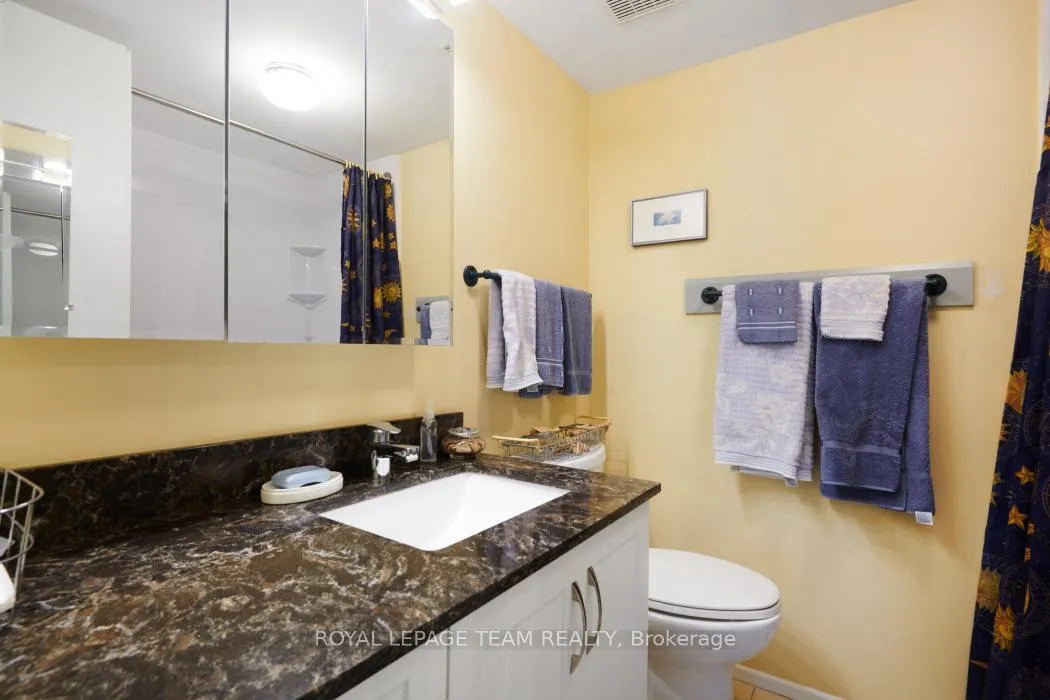 Photo 23 of 1137 Ambleside Drive, Ottawa, Woodroffe — HOMEH