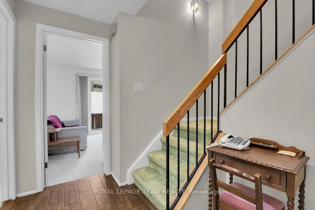Photo 24 of 1137 Ambleside Drive, Ottawa, Woodroffe — HOMEH