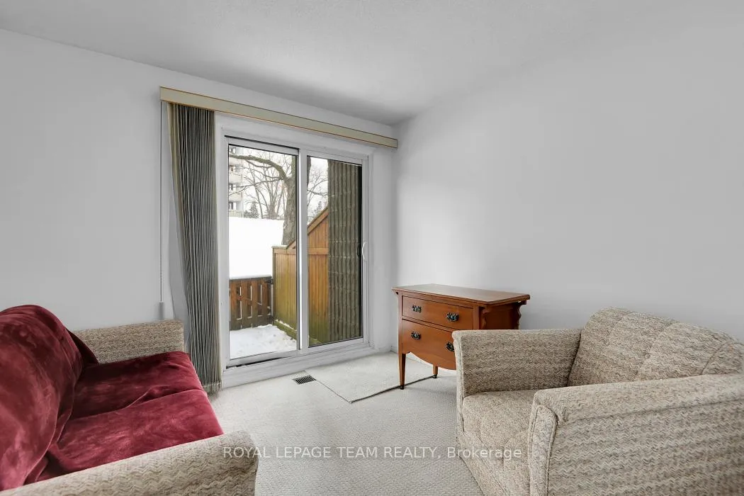 Photo 25 of 1137 Ambleside Drive, Ottawa, Woodroffe — HOMEH