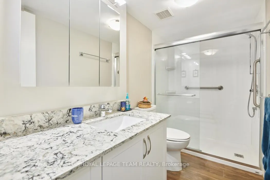 Photo 28 of 1137 Ambleside Drive, Ottawa, Woodroffe — HOMEH