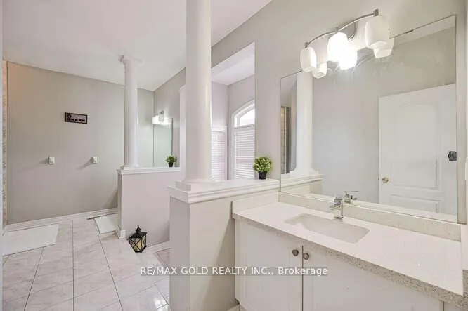 Photo 20 of 106 Watsonbrook Drive, Brampton, Sandringham-Wellington — HOMEH