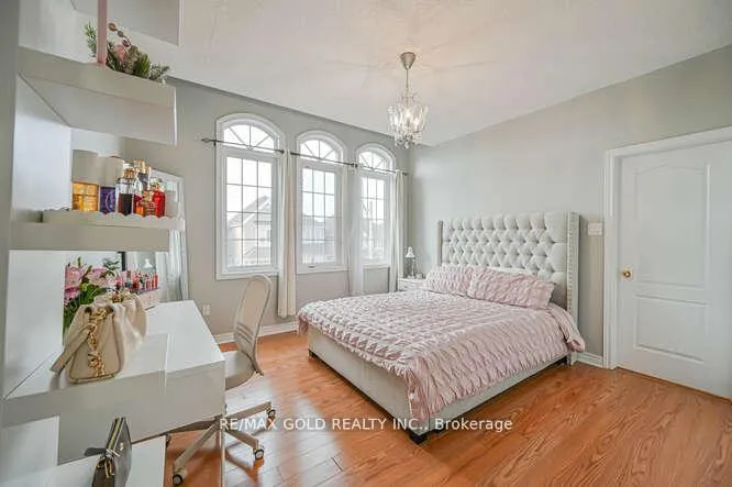 Photo 24 of 106 Watsonbrook Drive, Brampton, Sandringham-Wellington — HOMEH