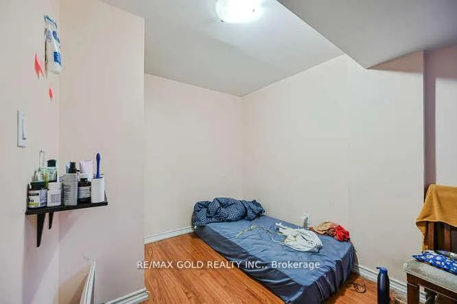 Photo 36 of 106 Watsonbrook Drive, Brampton, Sandringham-Wellington — HOMEH