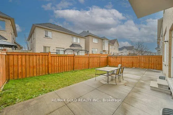 Photo 43 of 106 Watsonbrook Drive, Brampton, Sandringham-Wellington — HOMEH