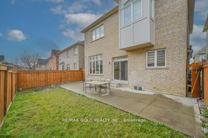 Photo 44 of 106 Watsonbrook Drive, Brampton, Sandringham-Wellington — HOMEH