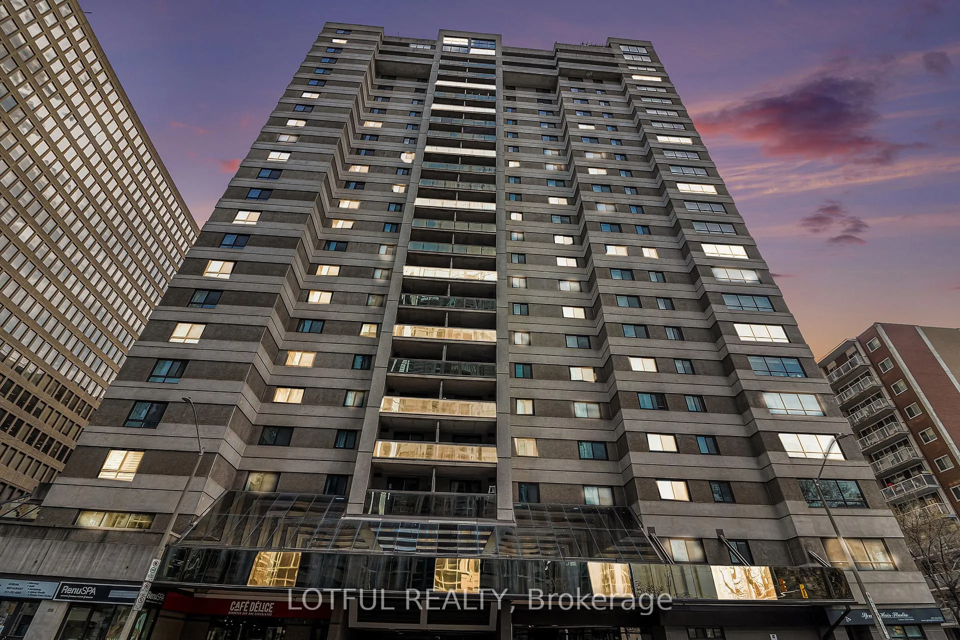 Front of Unit 1103, 199 Kent Street