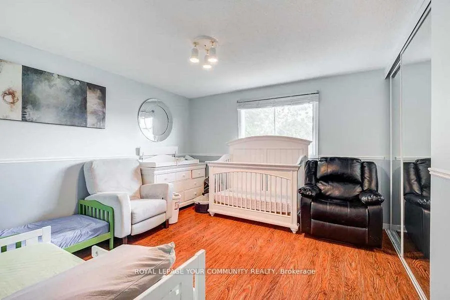 Photo 10 of 98 York Hill Boulevard, Vaughan, Crestwood-Springfarm-Yorkhill — HOMEH