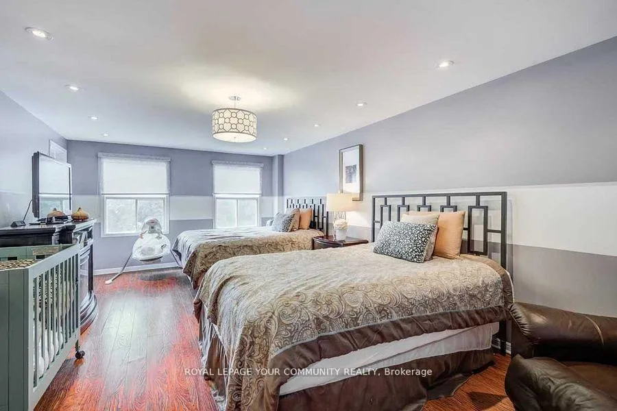 Photo 11 of 98 York Hill Boulevard, Vaughan, Crestwood-Springfarm-Yorkhill — HOMEH