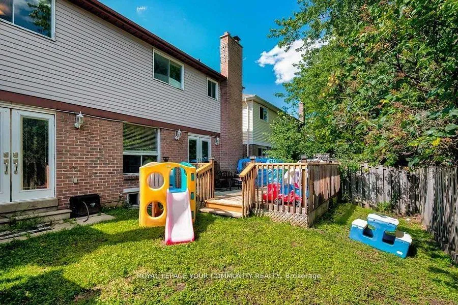 Photo 16 of 98 York Hill Boulevard, Vaughan, Crestwood-Springfarm-Yorkhill — HOMEH
