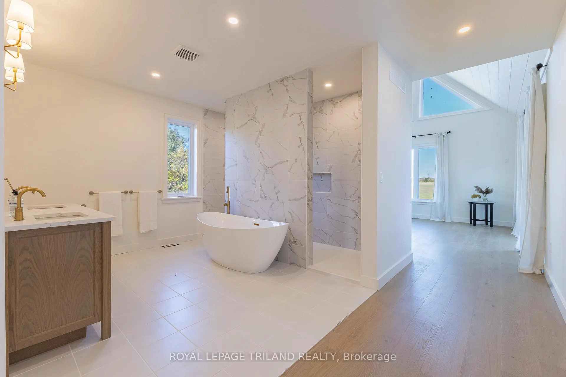Photo 27 of 73952 Durand Street, Bluewater, Stanley — HOMEH