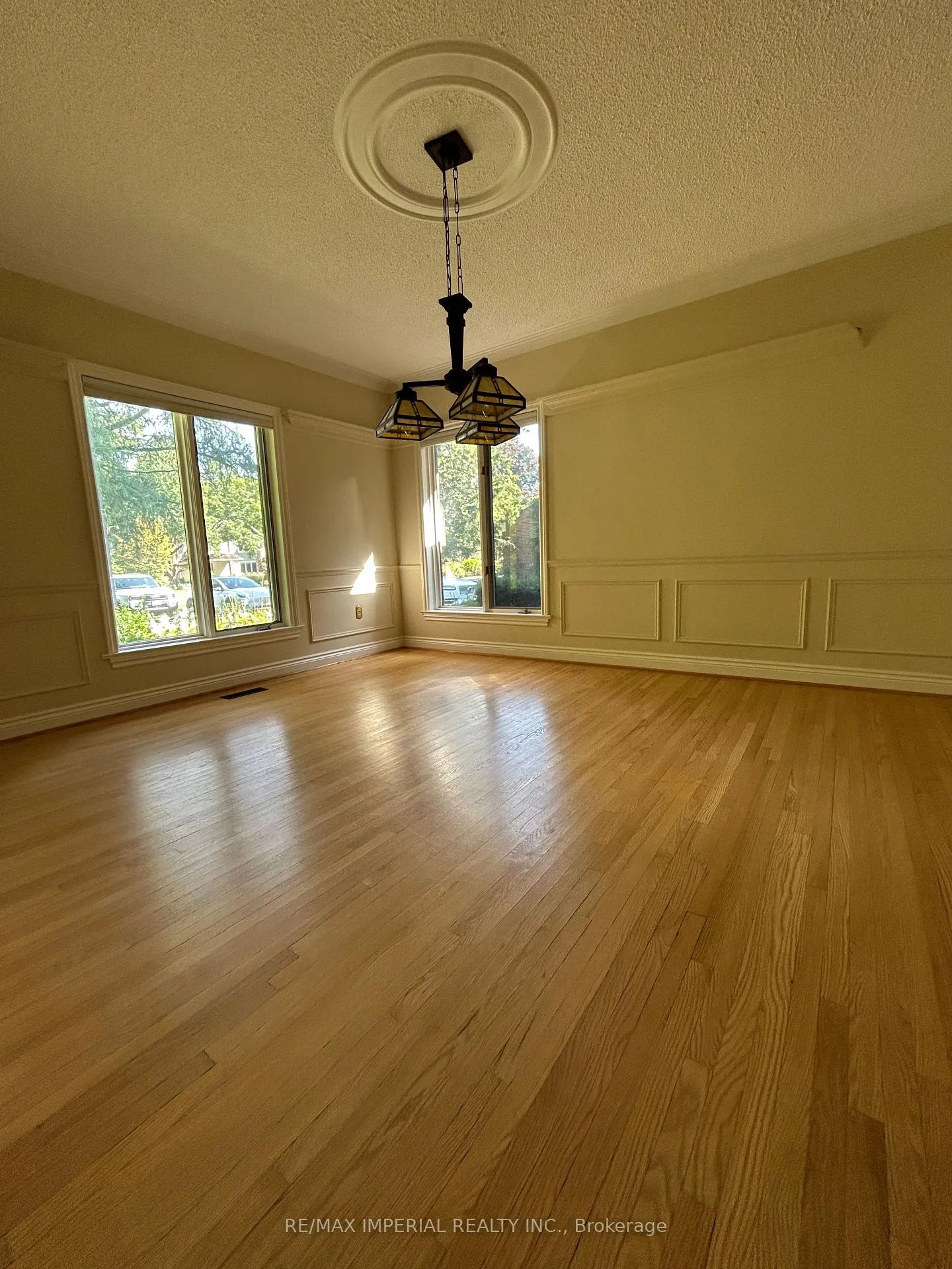 Photo 4 of 7 Dodie Street, Aurora, Aurora Village — HOMEH