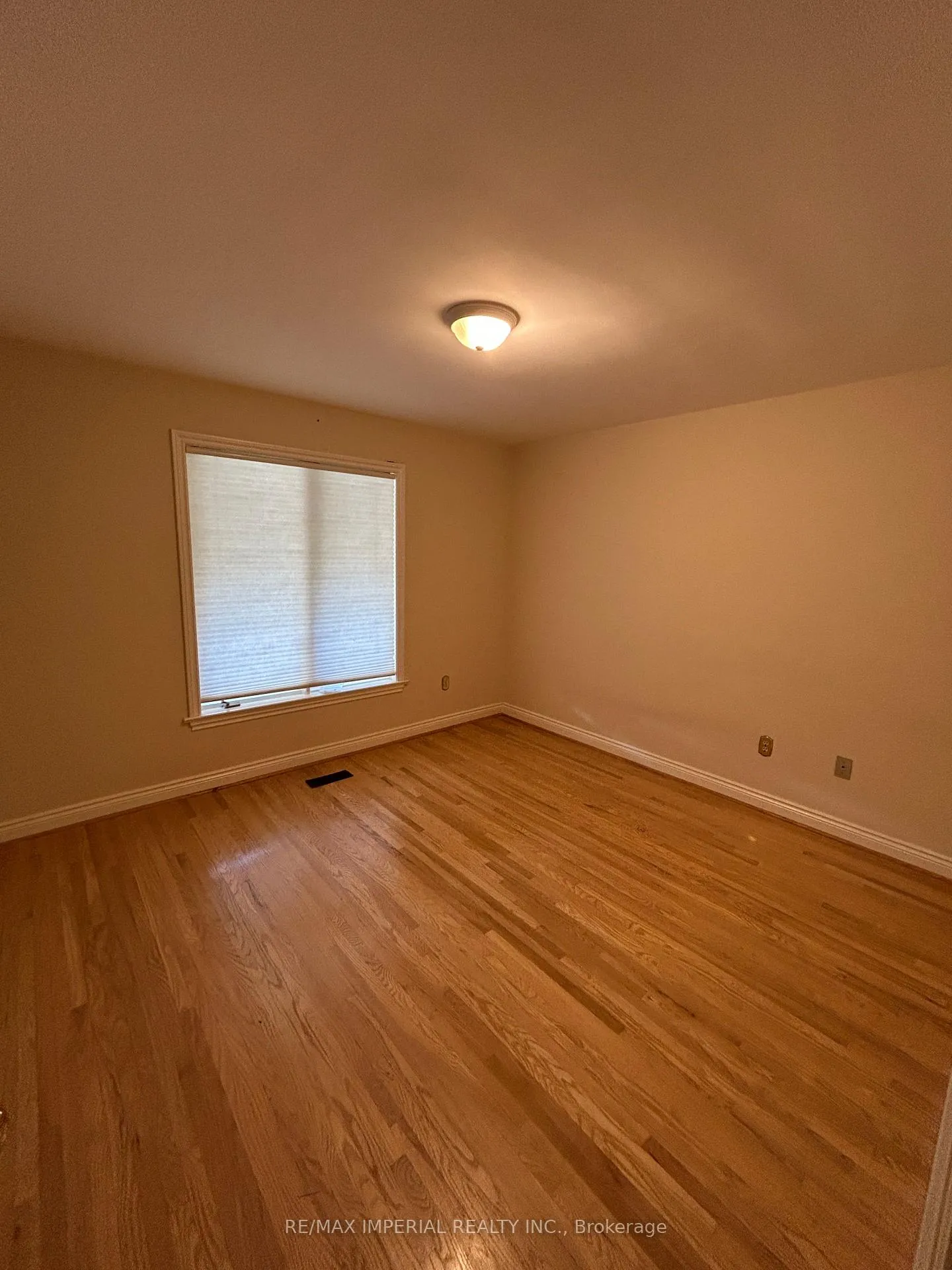 Photo 12 of 7 Dodie Street, Aurora, Aurora Village — HOMEH