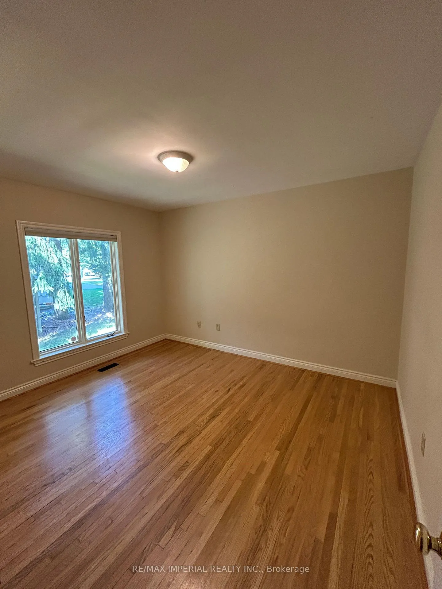 Photo 13 of 7 Dodie Street, Aurora, Aurora Village — HOMEH
