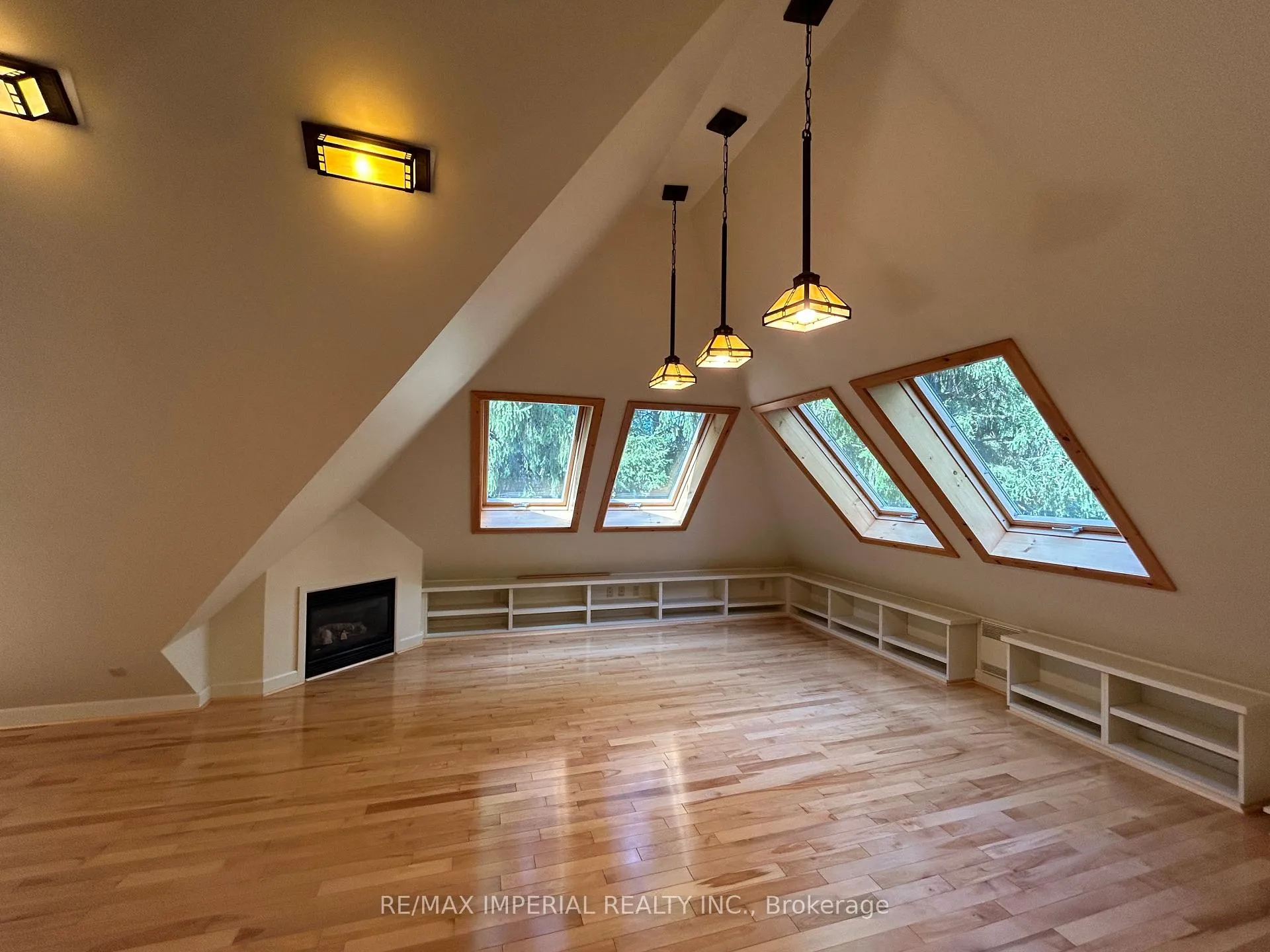 Photo 18 of 7 Dodie Street, Aurora, Aurora Village — HOMEH