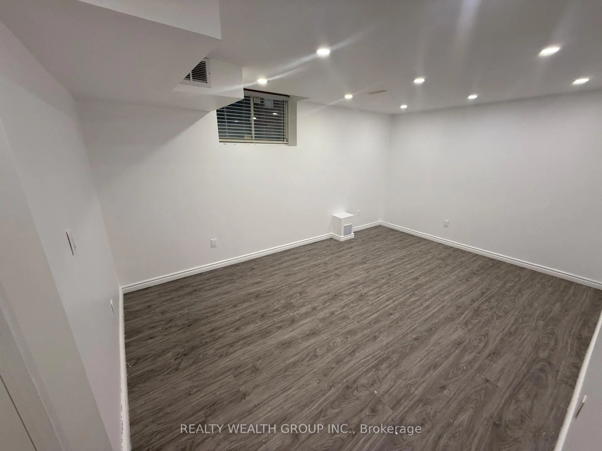 Photo 13 of Unit BSMT, 14 Jaypeak Road, Brampton, Toronto Gore Rural Estate — HOMEH