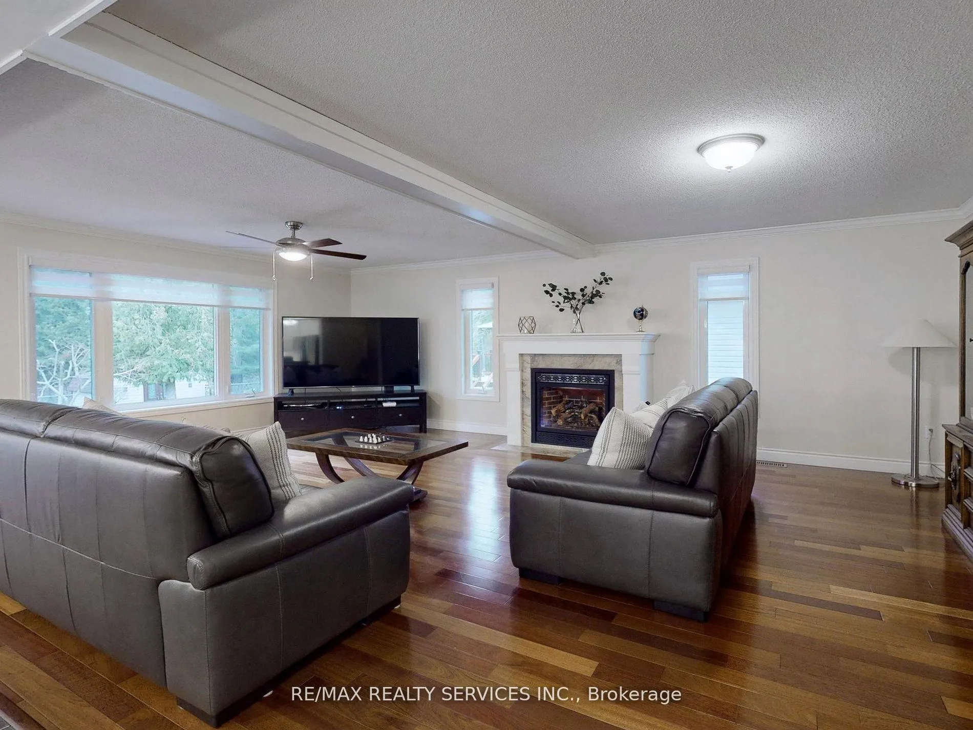 Photo 6 of 10 Bush Crescent, Wasaga Beach — HOMEH