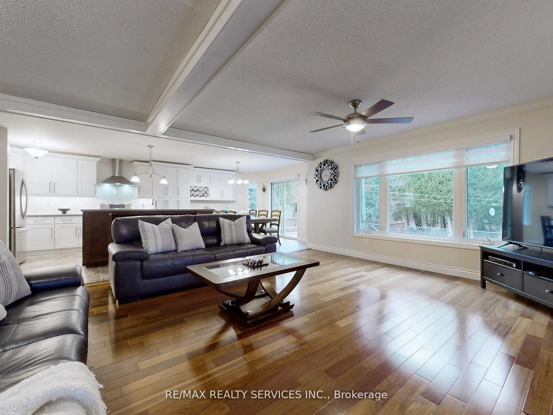 Photo 7 of 10 Bush Crescent, Wasaga Beach — HOMEH