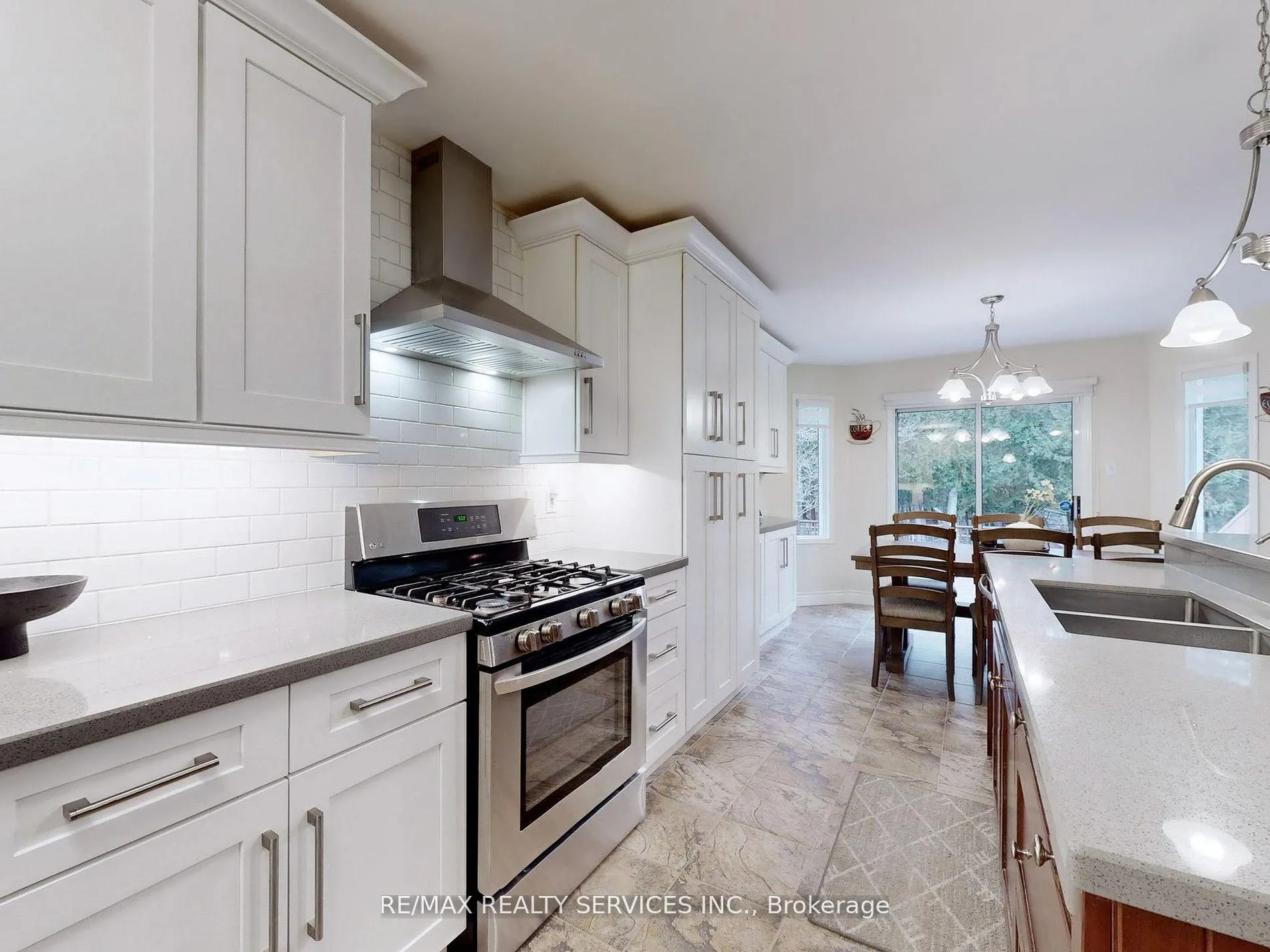 Photo 14 of 10 Bush Crescent, Wasaga Beach — HOMEH