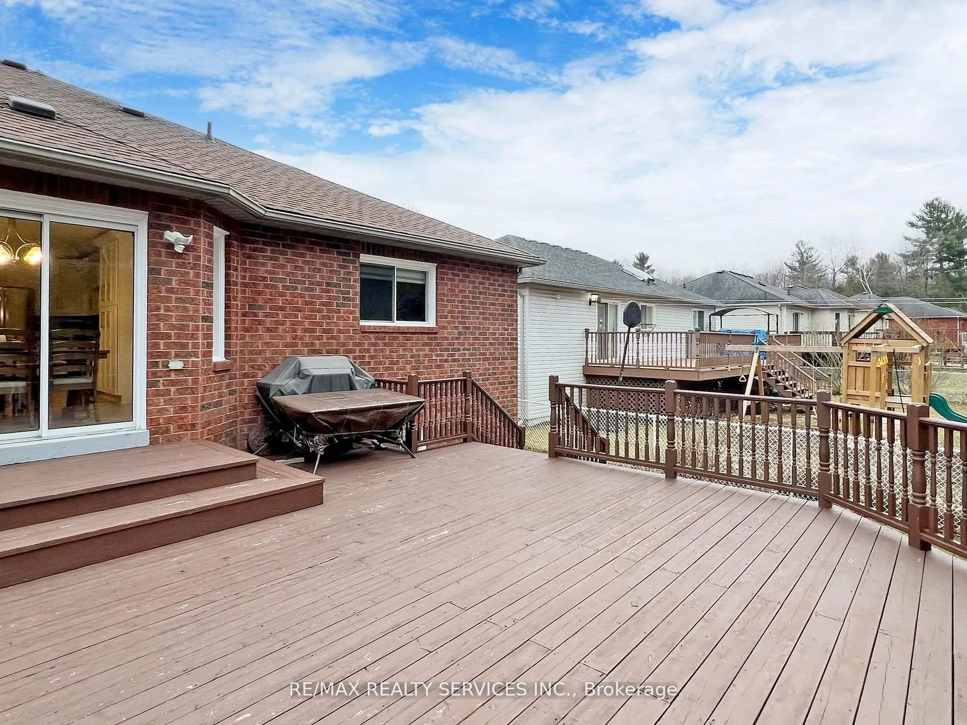 Photo 39 of 10 Bush Crescent, Wasaga Beach — HOMEH