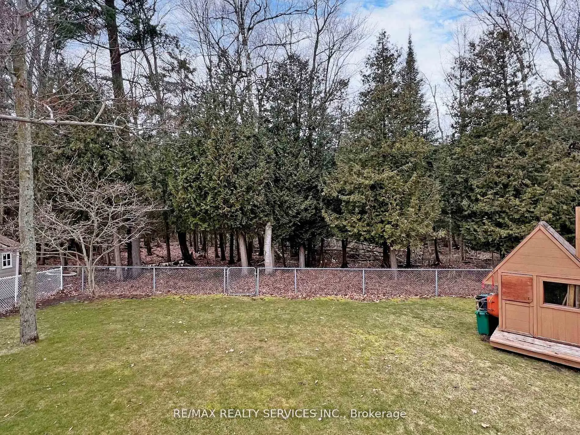 Photo 40 of 10 Bush Crescent, Wasaga Beach — HOMEH