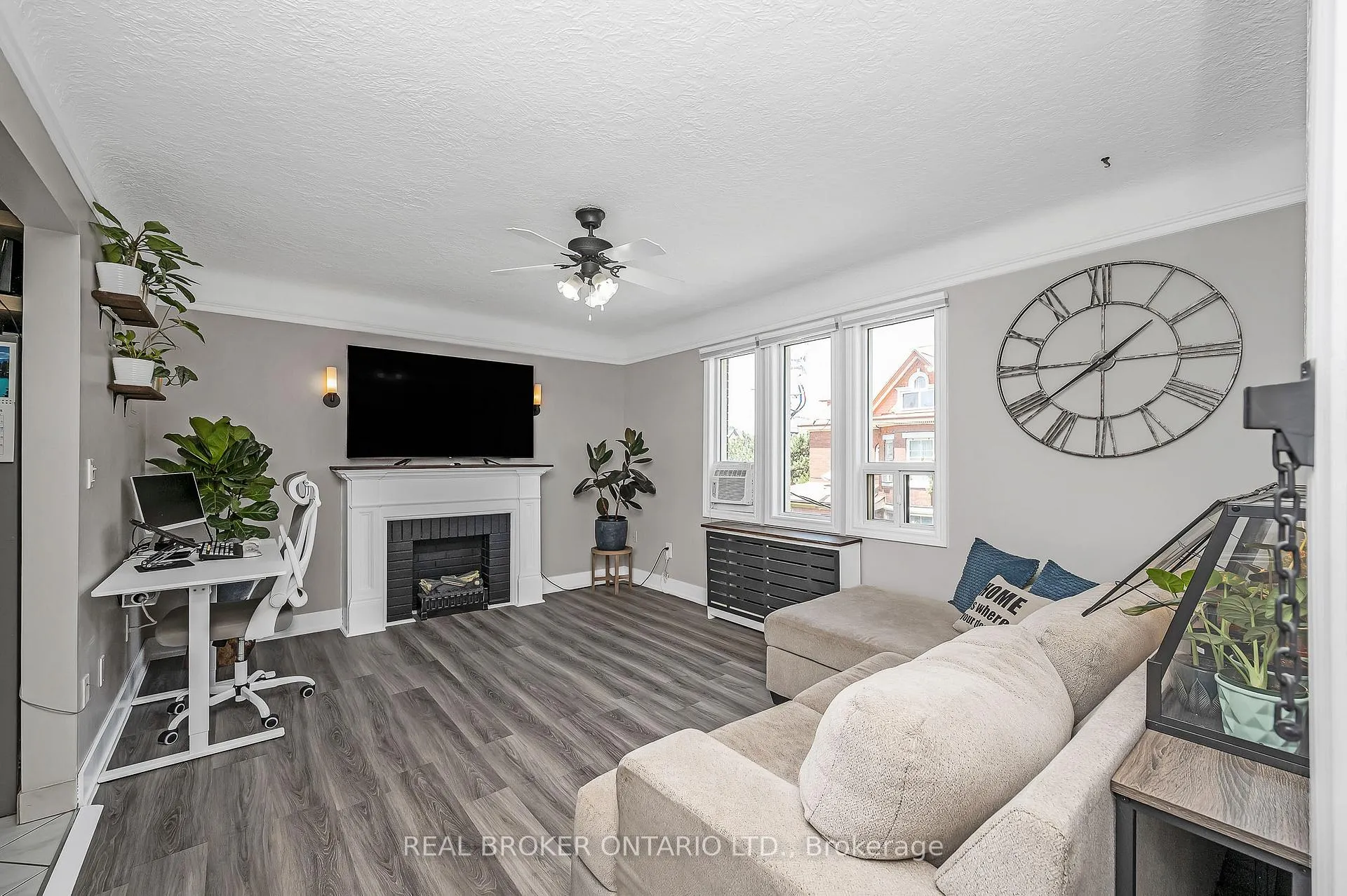 Photo 1 of Unit 22, 6 Vineland Avenue, Hamilton, Stipley — HOMEH