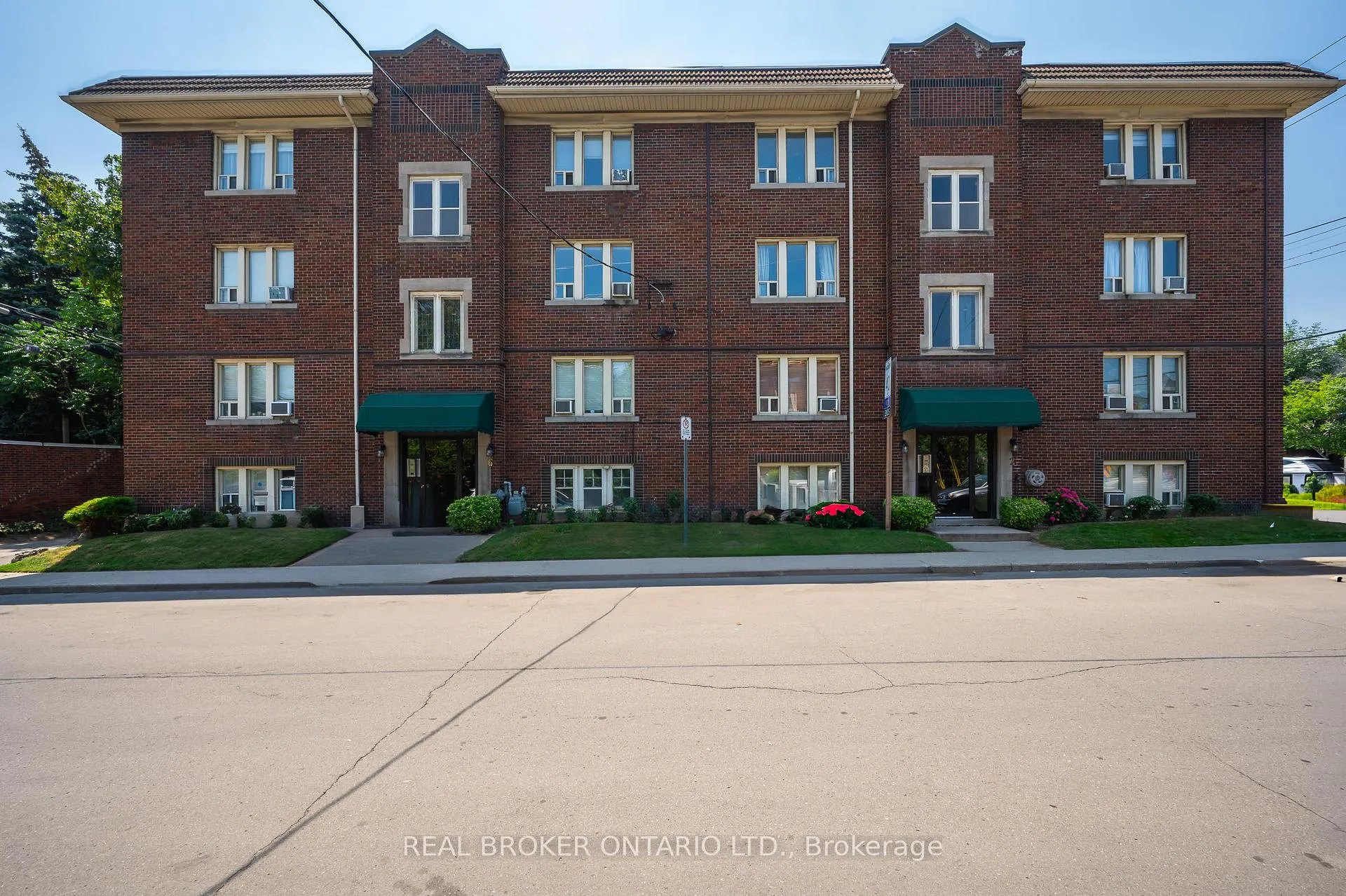 Photo 2 of Unit 22, 6 Vineland Avenue, Hamilton, Stipley — HOMEH
