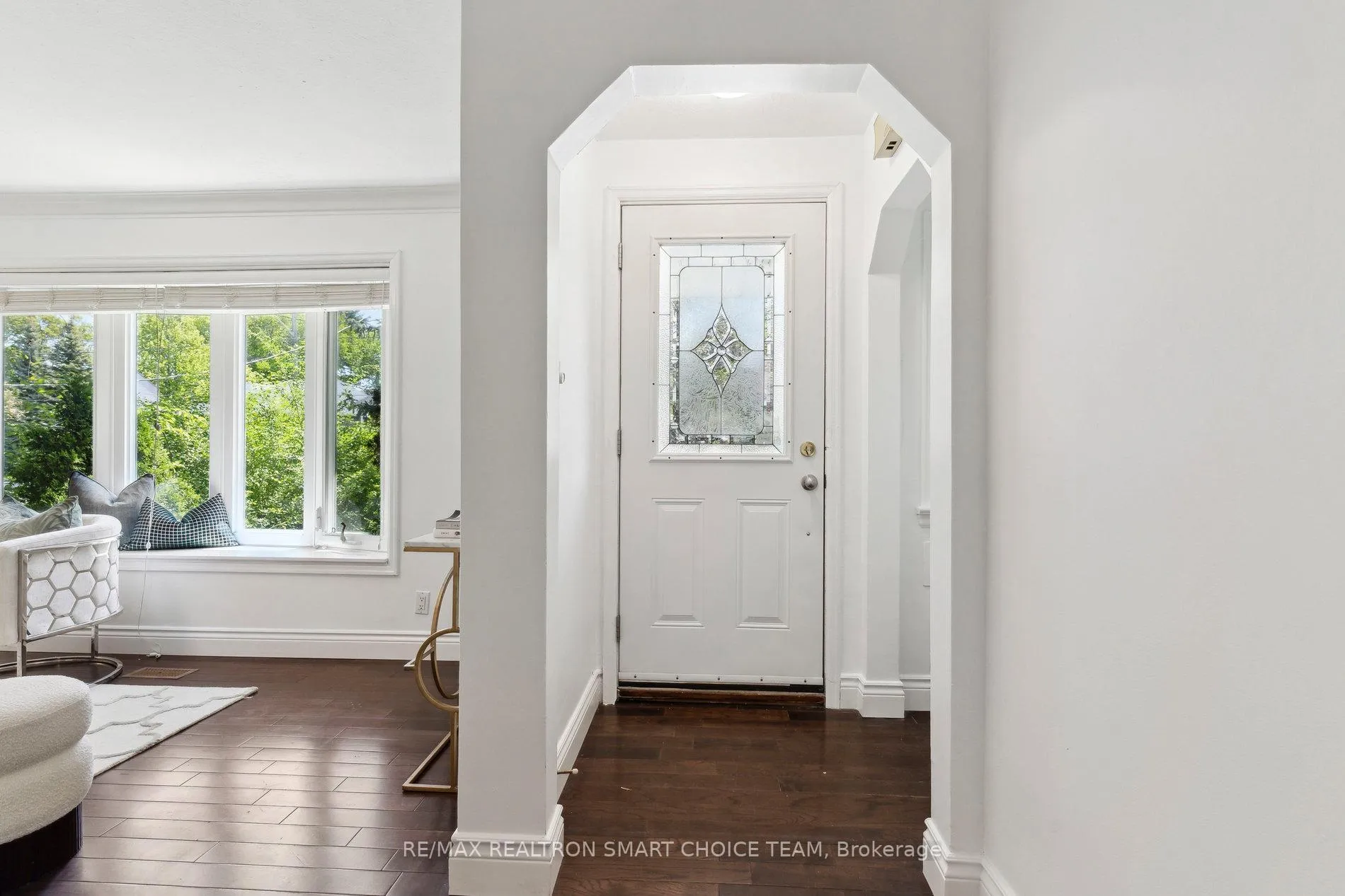 Photo 4 of 106 Steeles Avenue E, Markham, Grandview — HOMEH