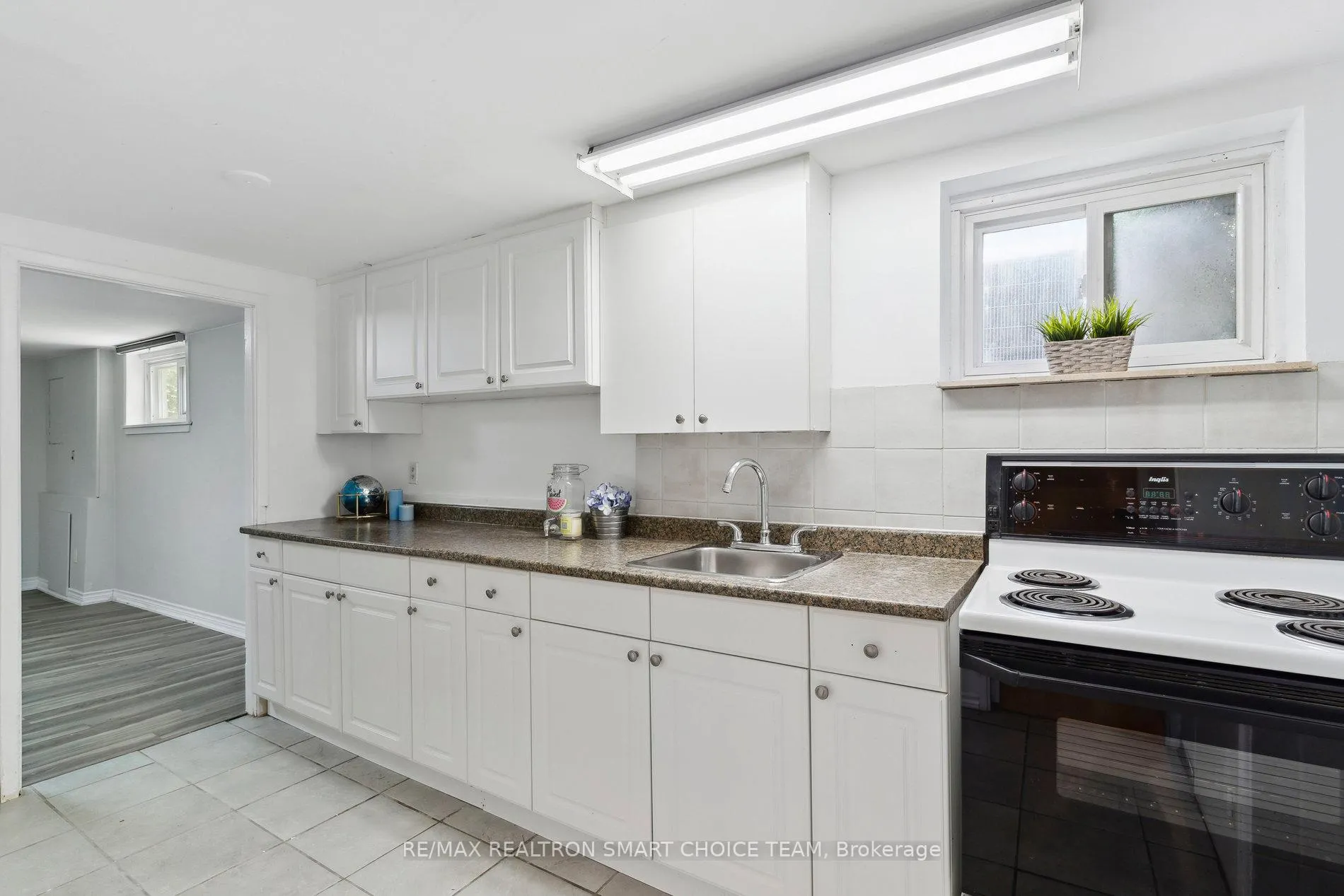 Photo 31 of 106 Steeles Avenue E, Markham, Grandview — HOMEH