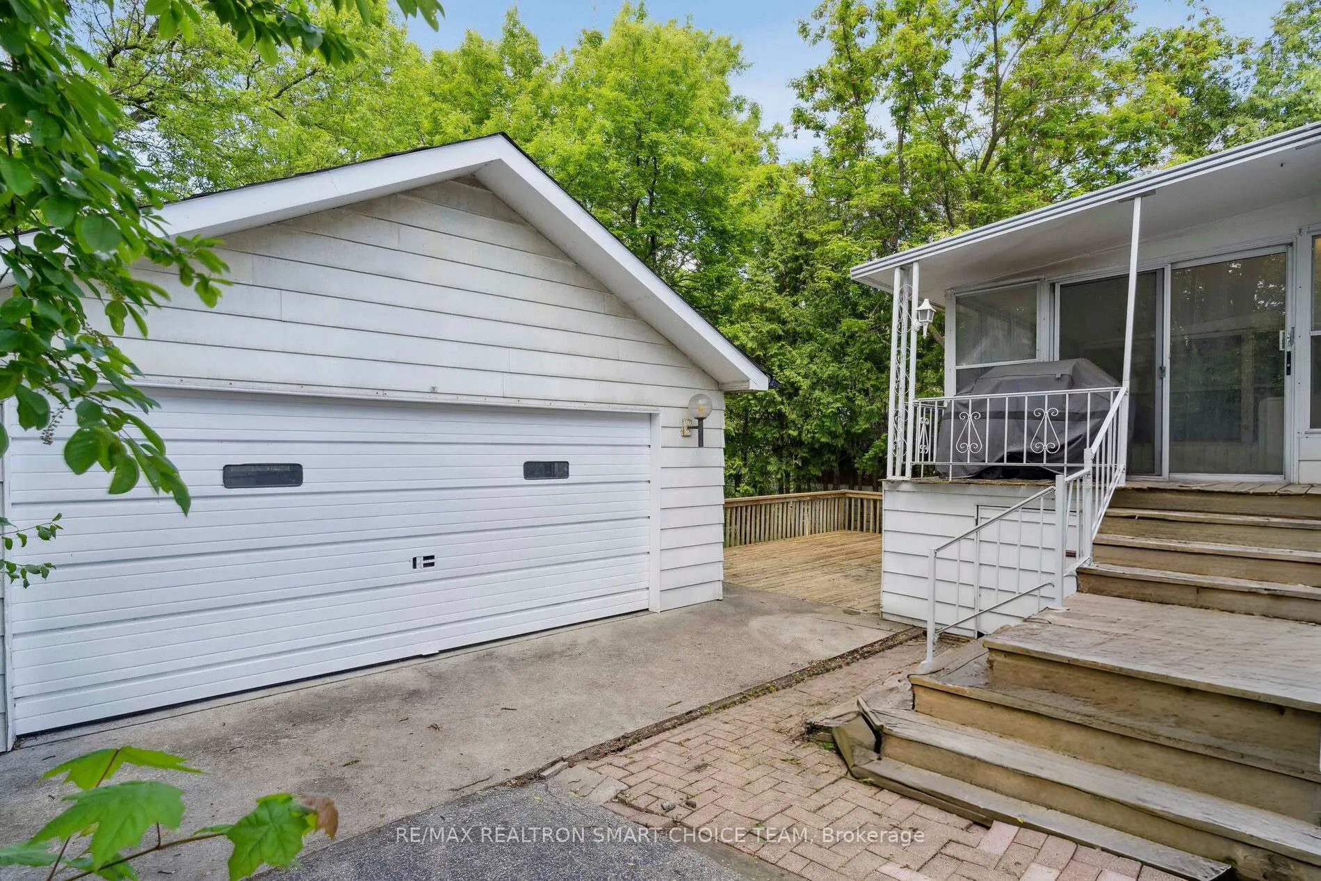 Photo 41 of 106 Steeles Avenue E, Markham, Grandview — HOMEH