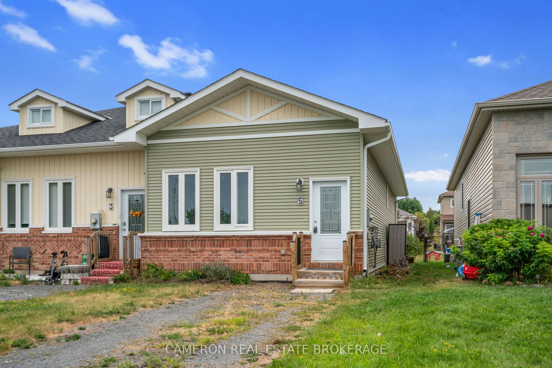 Photo 1 of 5 Blackburn Drive, Cornwall — HOMEH
