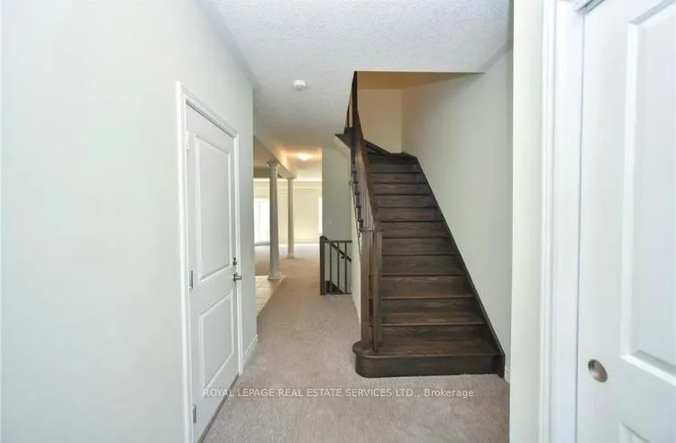 Photo 4 of 53 Rockledge Drive, Hamilton, Hannon — HOMEH