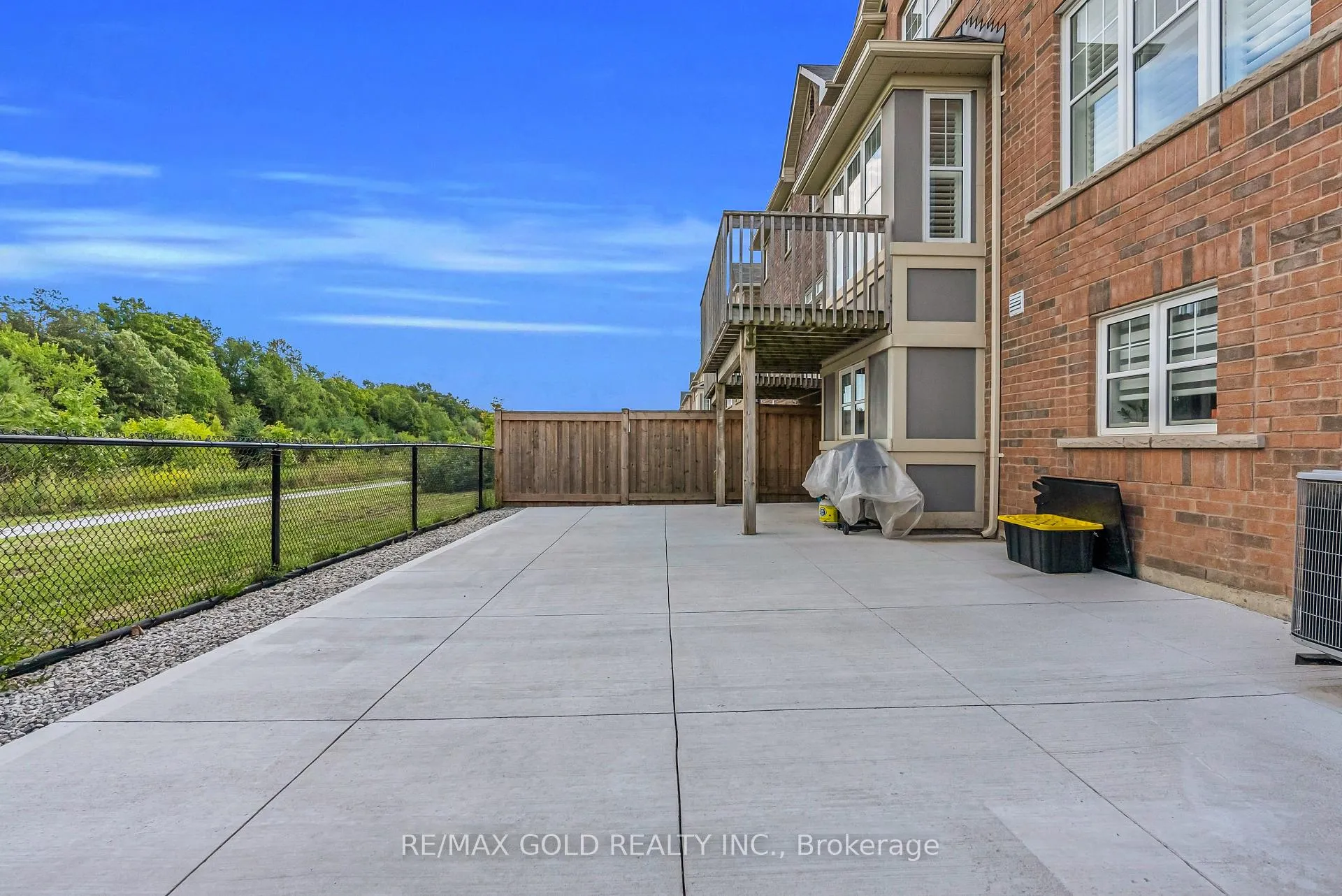 Photo 33 of 46 Mincing Trail, Brampton, Northwest Brampton — HOMEH