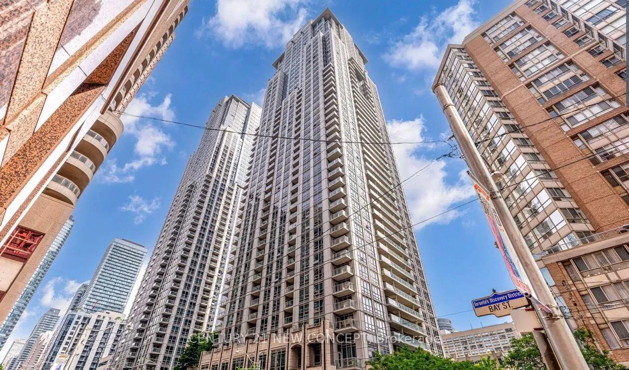 Front of Unit 404, 761 Bay Street