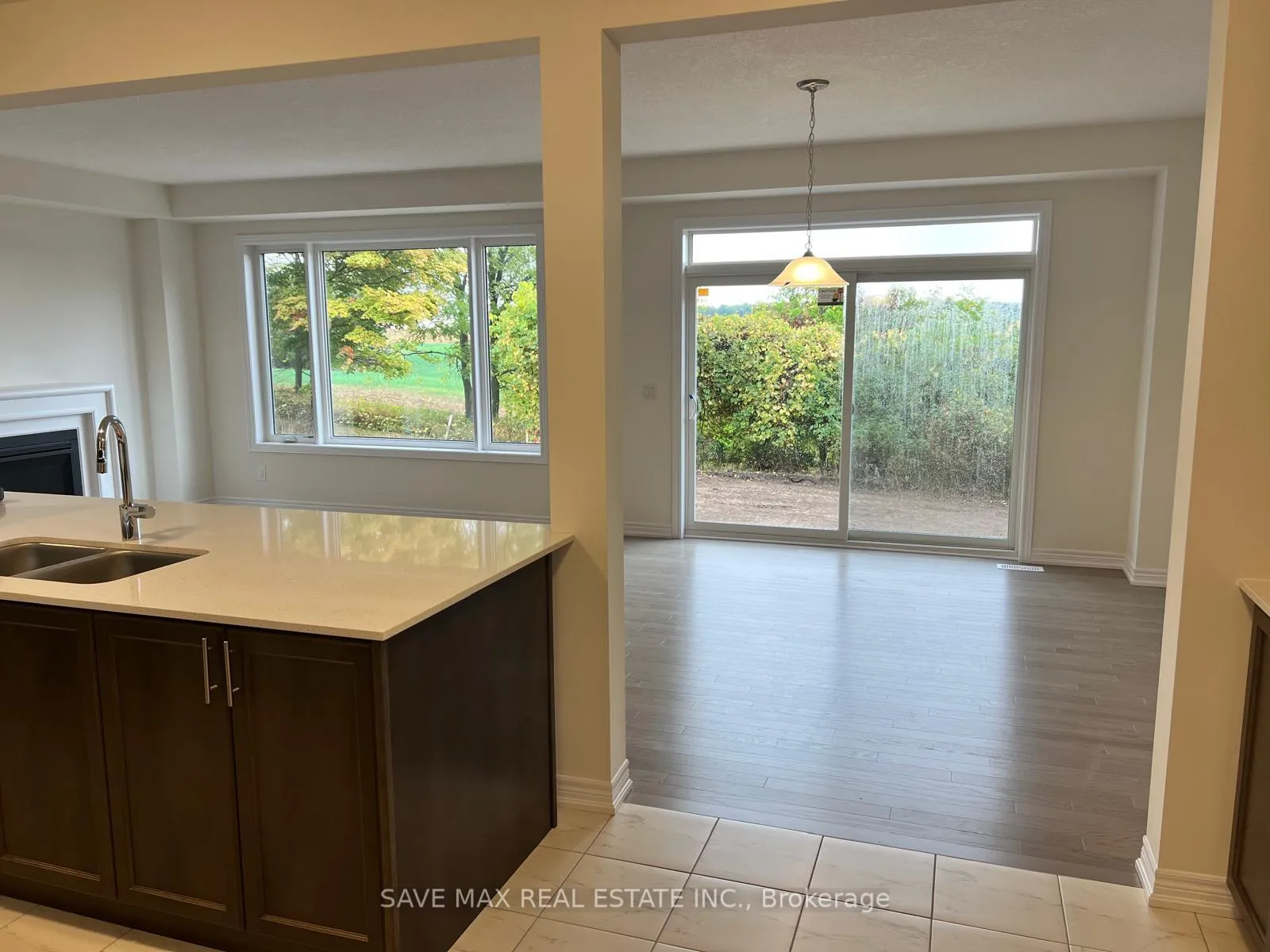 Photo 3 of 268 Broadacre Drive, Kitchener — HOMEH