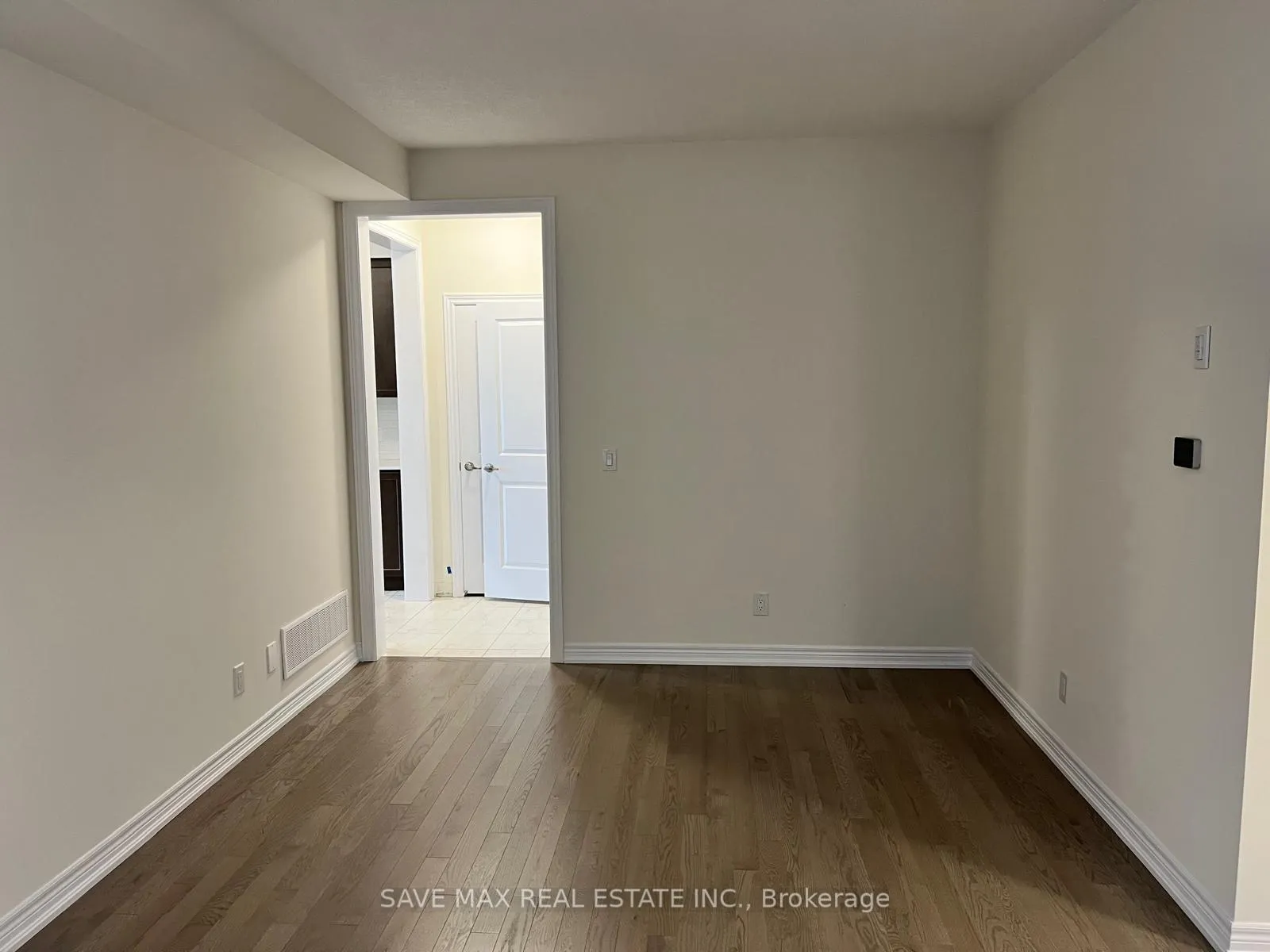 Photo 6 of 268 Broadacre Drive, Kitchener — HOMEH