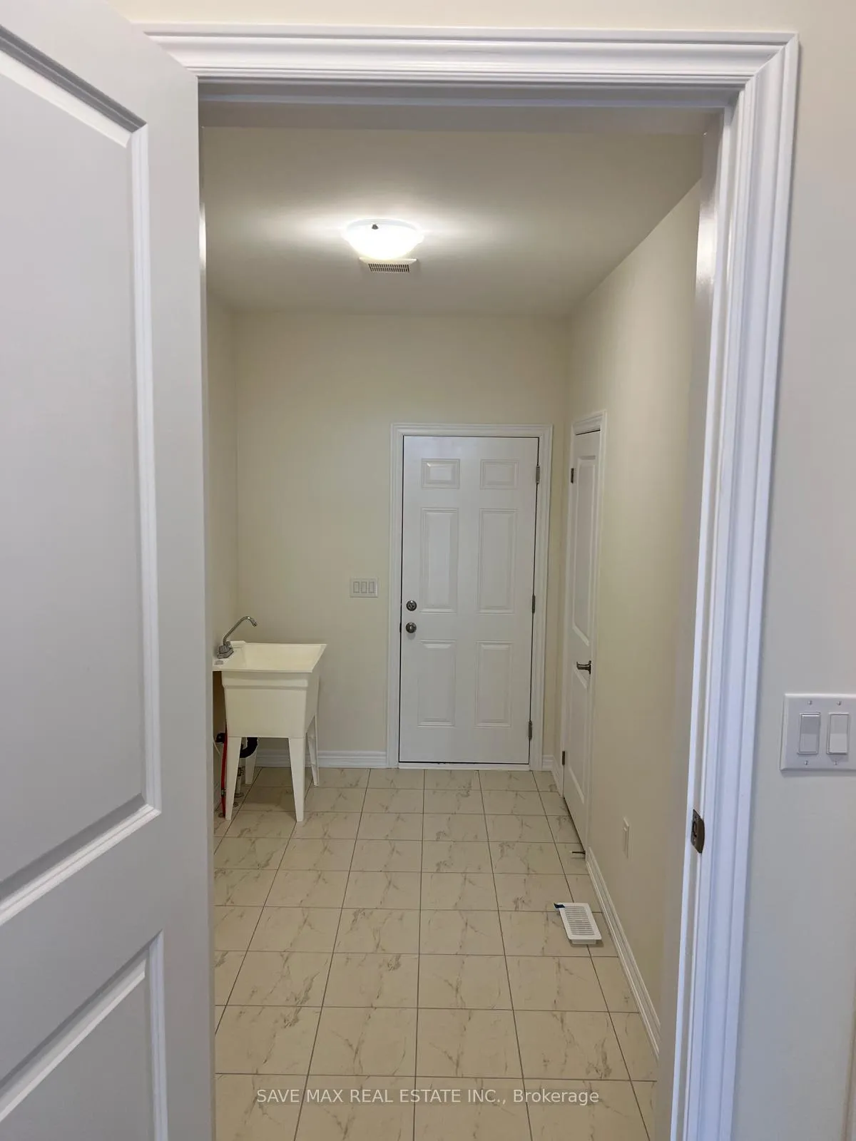 Photo 19 of 268 Broadacre Drive, Kitchener — HOMEH
