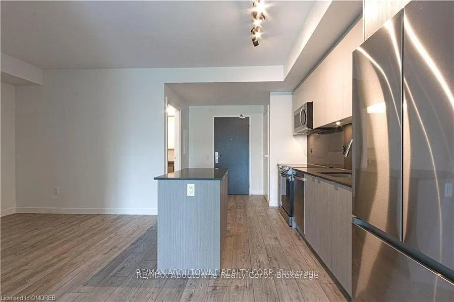 Photo 7 of Unit B0102, 133 Bronte Road, Oakville, Bronte — HOMEH