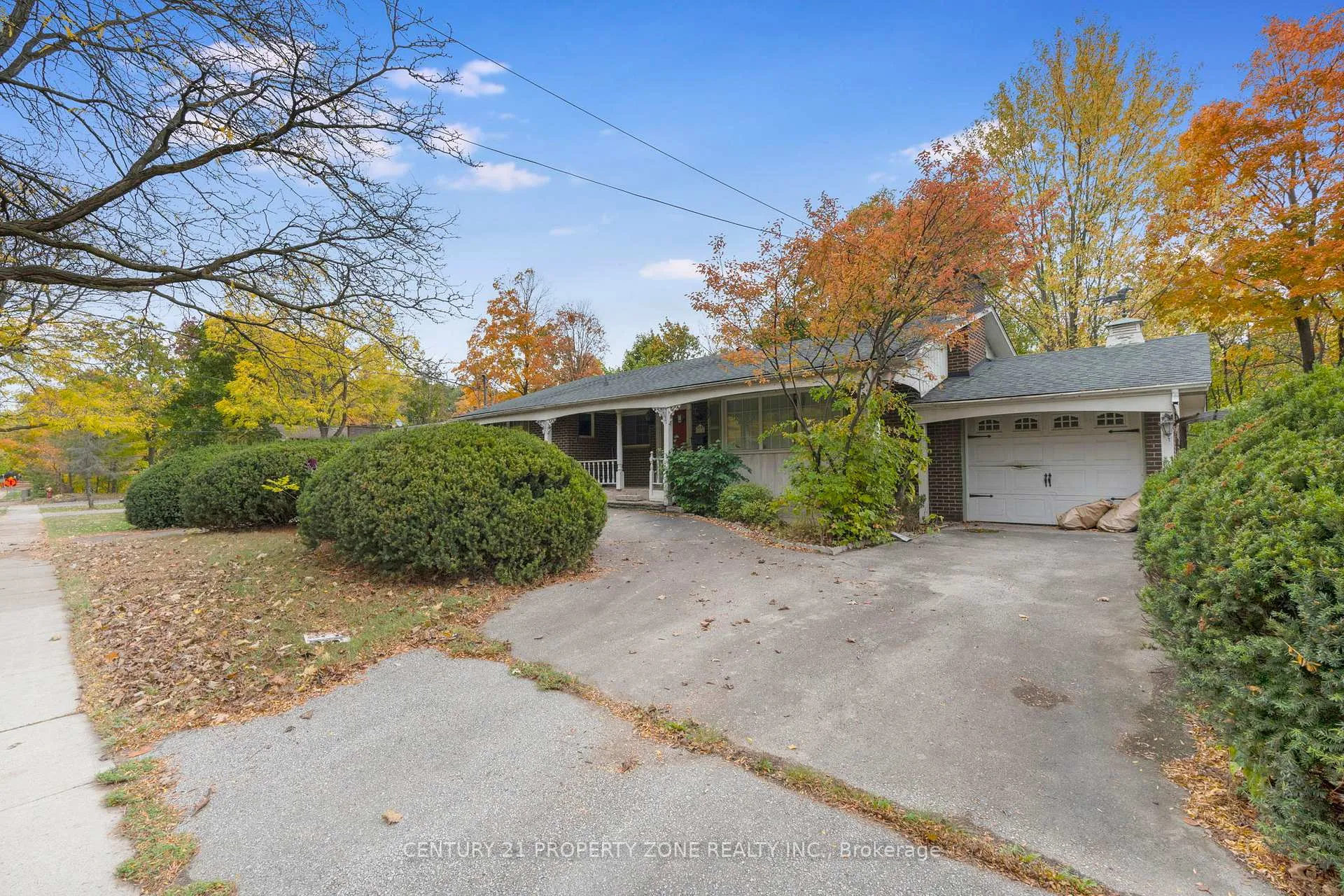 Front of 5014 Spruce Avenue