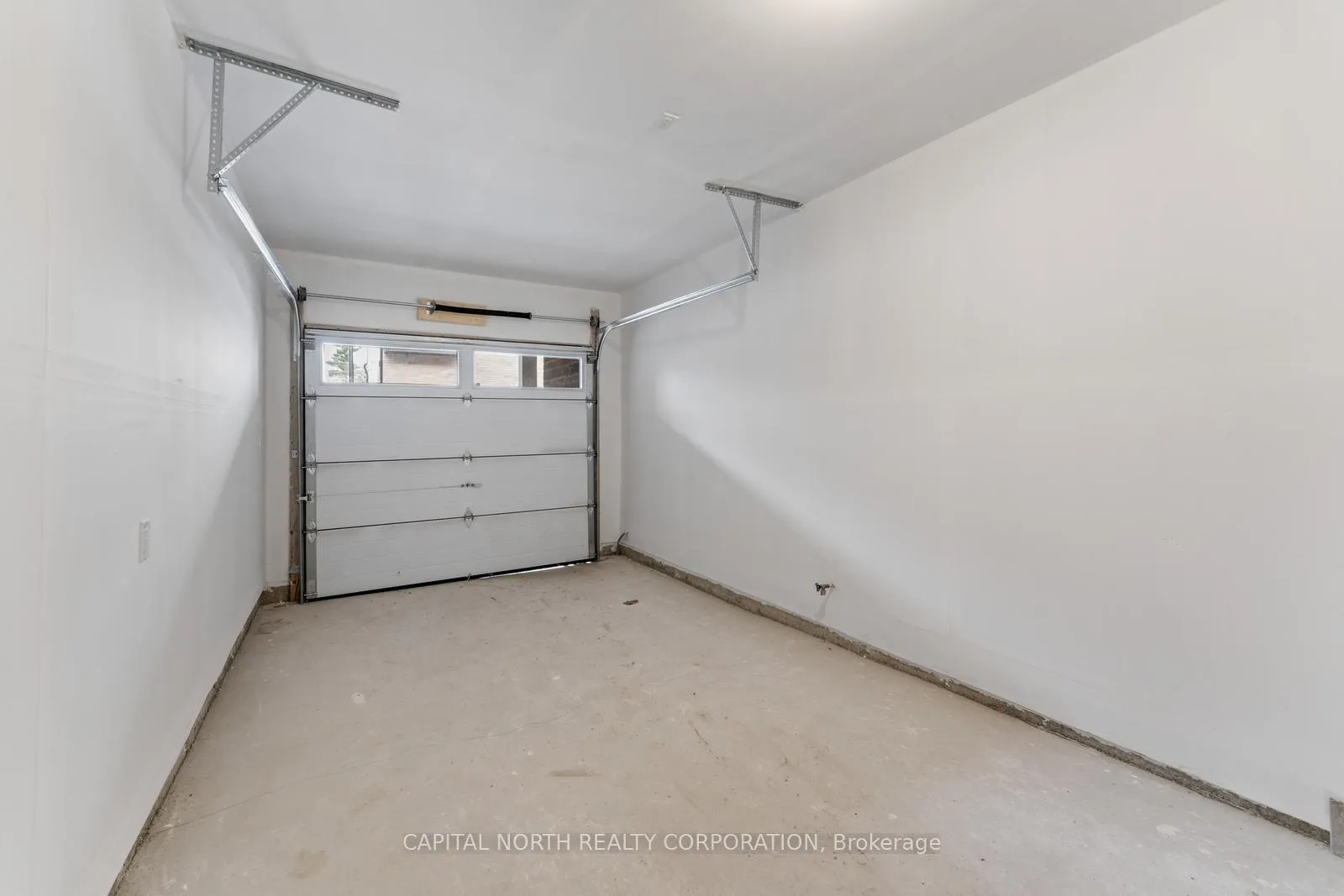 Photo 33 of 79 De La Roche Drive, Vaughan, Vellore Village — HOMEH