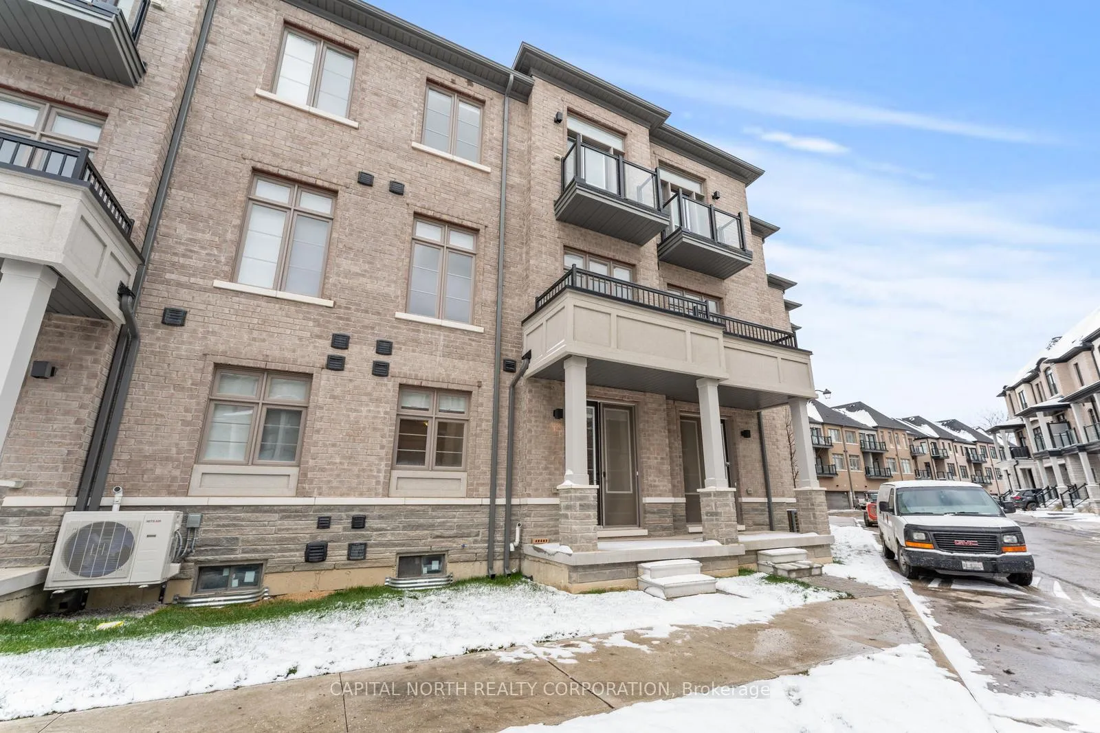 Photo 34 of 79 De La Roche Drive, Vaughan, Vellore Village — HOMEH