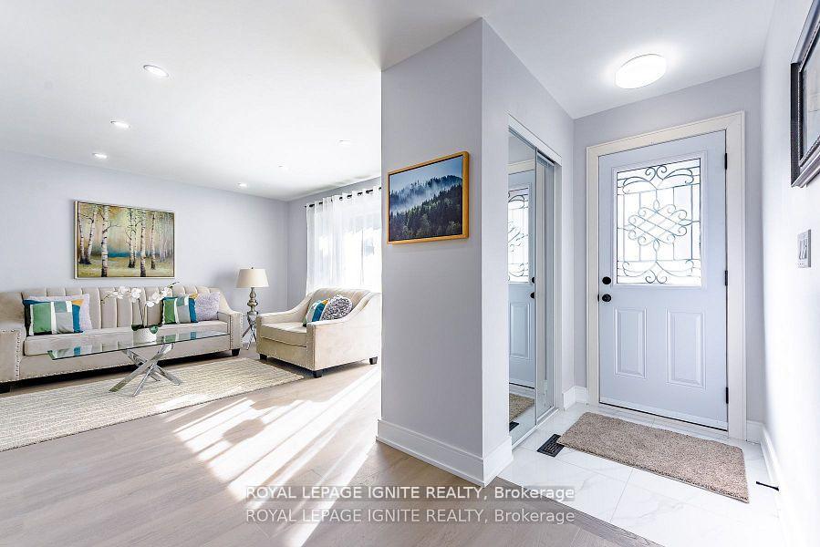 Photo 5 of 4 Drayton Crescent, Brampton, Southgate — HOMEH