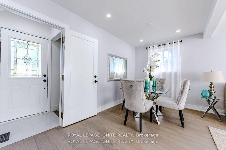 Photo 8 of 4 Drayton Crescent, Brampton, Southgate — HOMEH