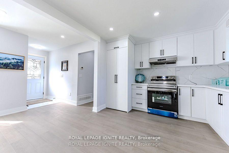 Photo 12 of 4 Drayton Crescent, Brampton, Southgate — HOMEH