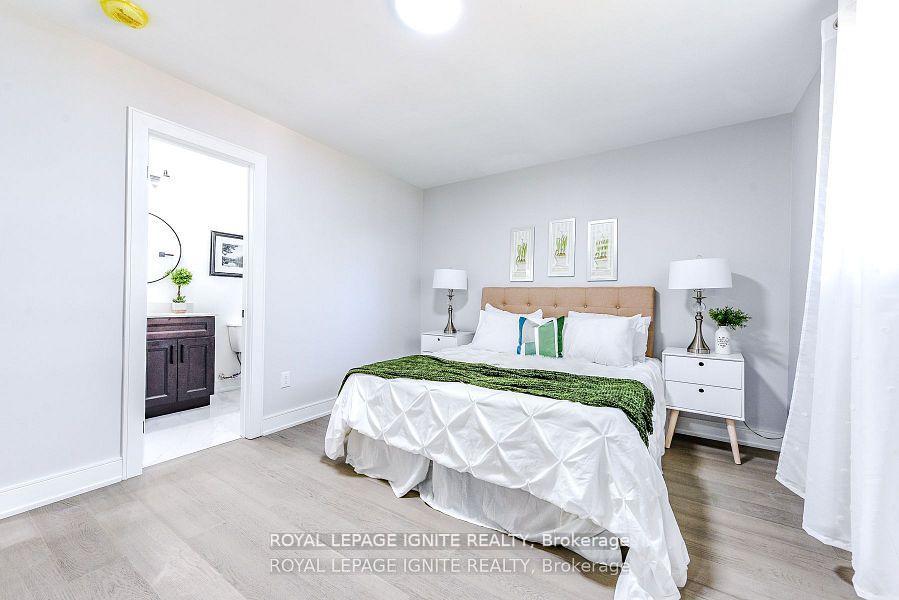 Photo 15 of 4 Drayton Crescent, Brampton, Southgate — HOMEH