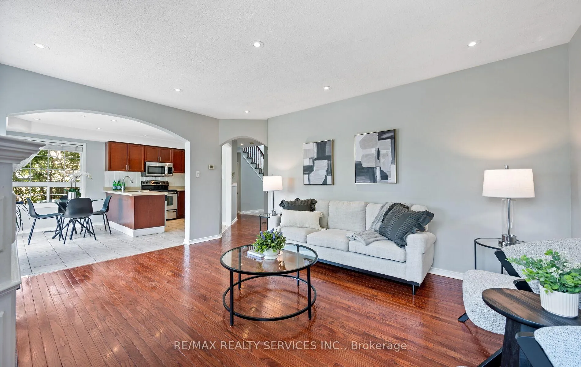 Photo 10 of 74 Earl Grey Crescent, Brampton, Fletcher's Meadow — HOMEH