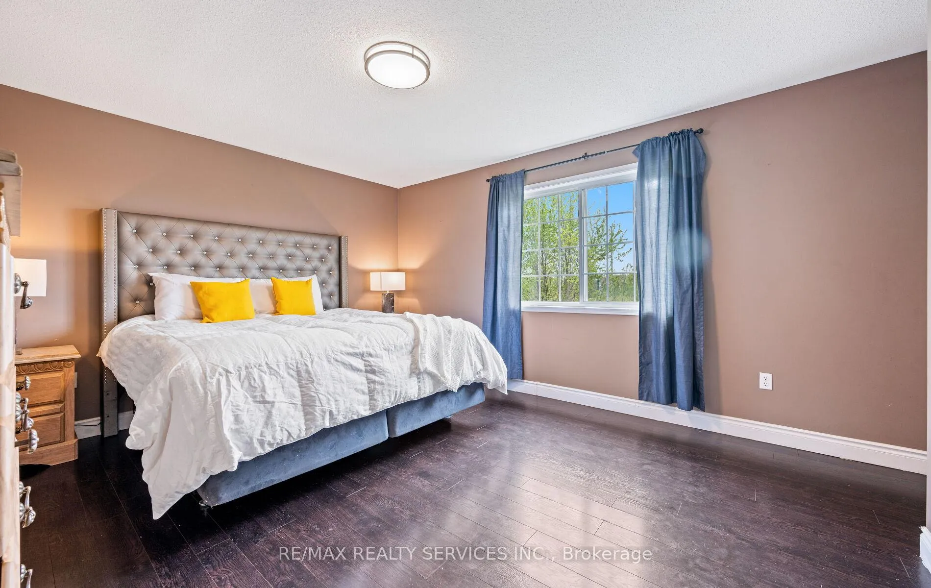Photo 19 of 74 Earl Grey Crescent, Brampton, Fletcher's Meadow — HOMEH